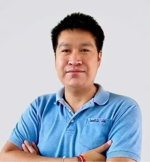 Portrait of Monthon Wongphad